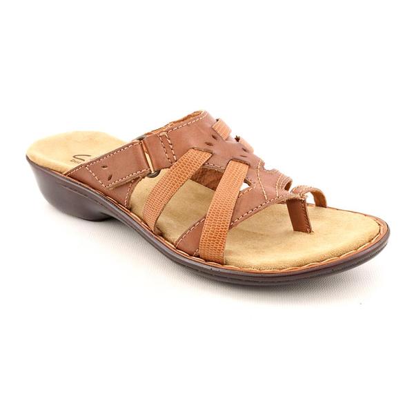 clarks sandals size 7
