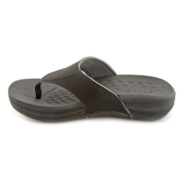 privo by clarks sandals