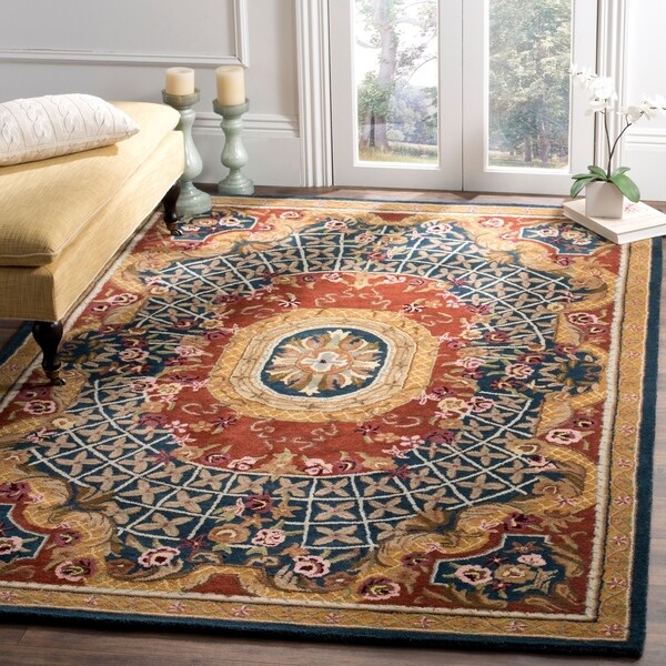 Safavieh Handmade Classic Multi Wool Rug - 7'6 x 9'6