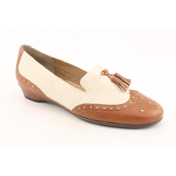 cream dress shoes womens