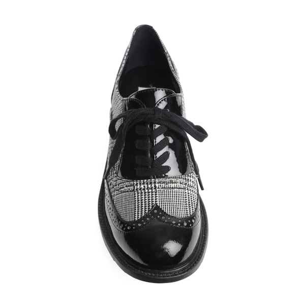 women wingtip oxford