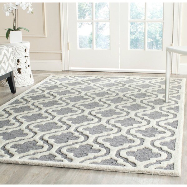 Safavieh Handmade Moroccan Cambridge Oversized Silver Ivory Wool Safavieh Handmade Moroccan Cambridge Oversized Silver Ivory Wool Rug 11 X27