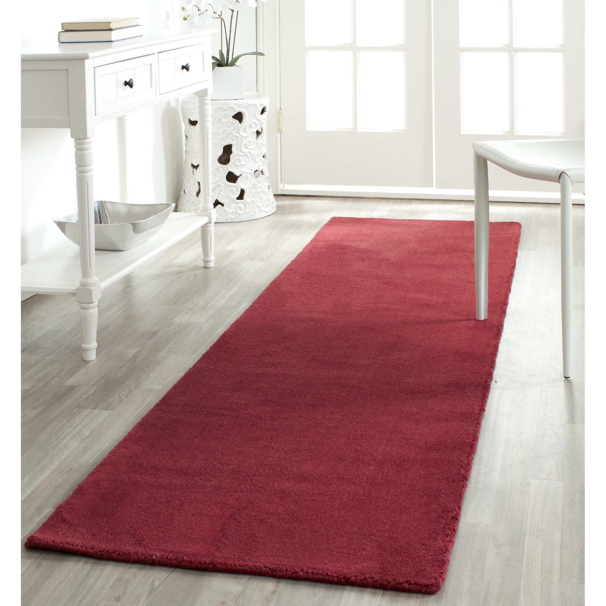 Safavieh Hand knotted Himalaya Red Wool Rug (23 X 10)