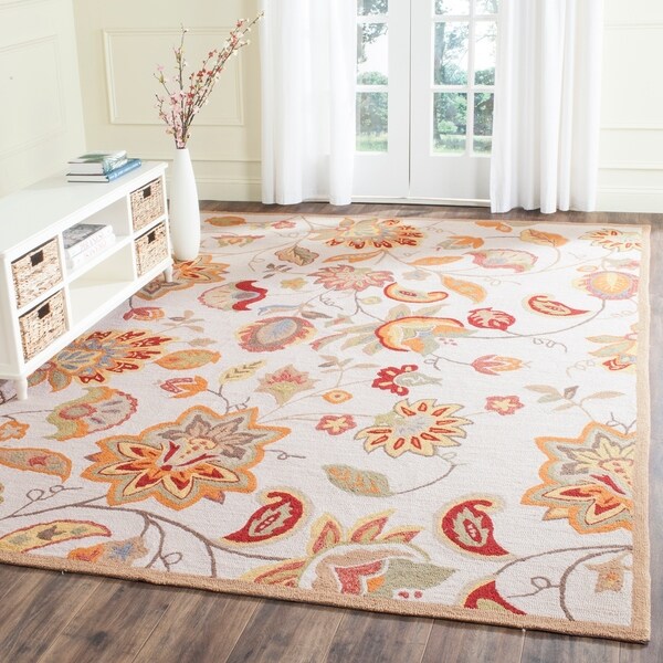 Safavieh Hand-Hooked Four Seasons Ivory / Yellow Rug - 8' x 10'