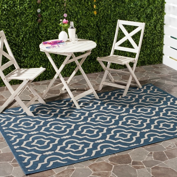 Safavieh Geometric Indoor/Outdoor Courtyard Navy/Beige Rug - 8' x 11'