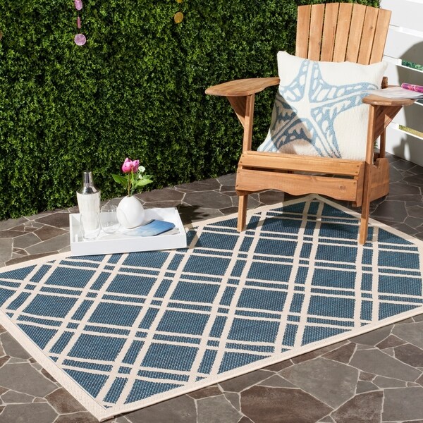Safavieh Diamond-Patterned Indoor/Outdoor Courtyard Navy/Beige Rug - 9' x 12'