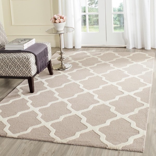 Safavieh Handmade Moroccan Cambridge Beige/ Ivory Wool Rug - 10' x 14'