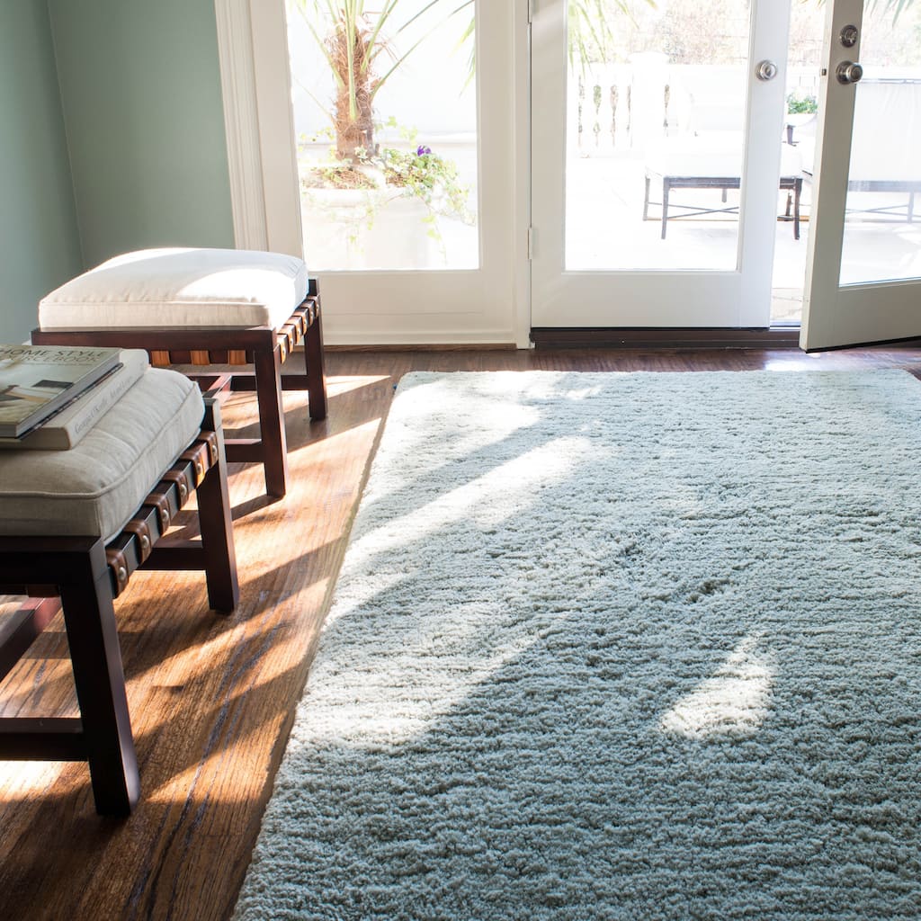 Alexander Home Modern Hand-tufted Ellis Shag Rug