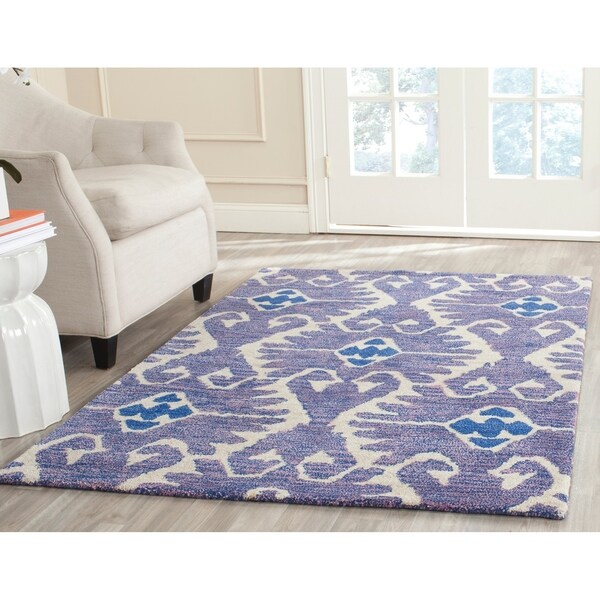 Safavieh Handmade Wyndham Lavender/ Ivory Wool Rug - 5' x 8'