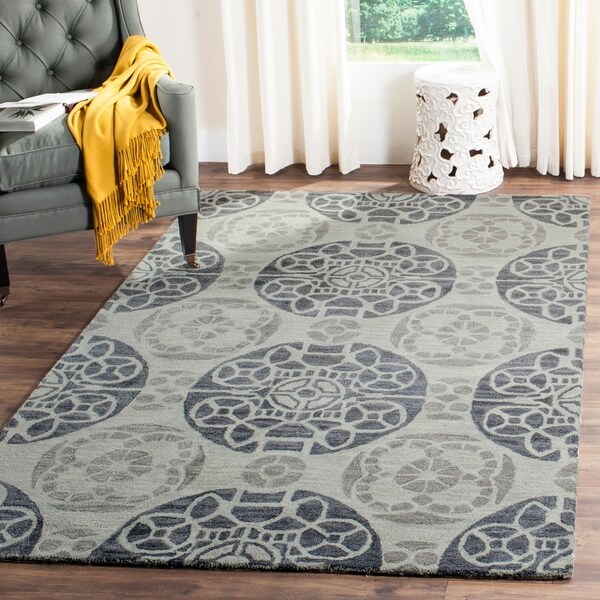 Safavieh Handmade Wyndham Silver Wool Rug - 10' x 14'
