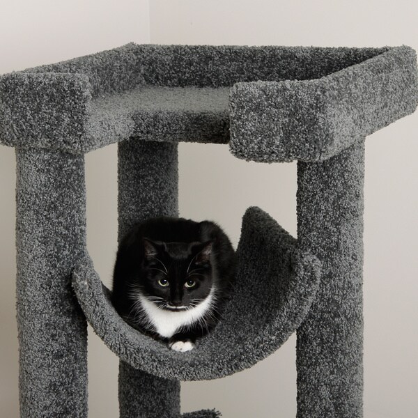 Skyscraper best sale cat tower