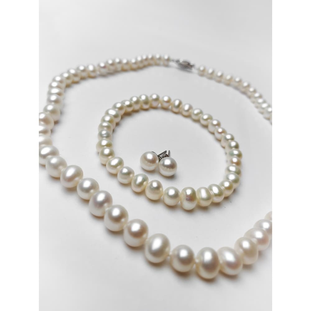 22-24 Silvertone Chain with Synthetic Pearls /& Charm Pendant Necklace /& Earring Set