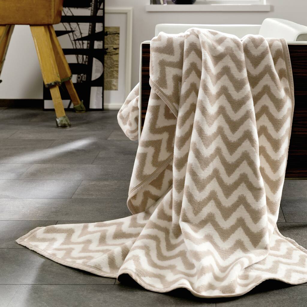 IBENA Messina Shades of Nature Chevron Oversize Throw