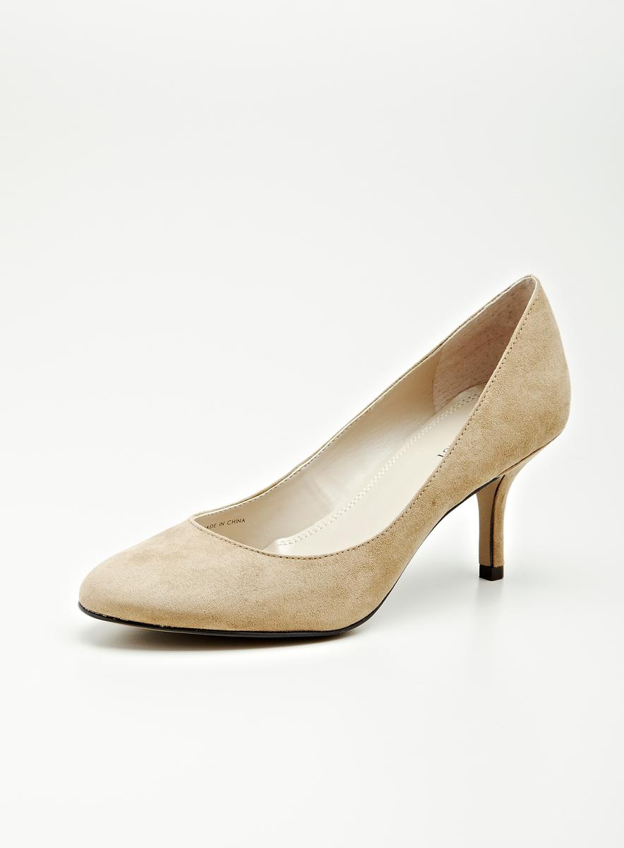 Ellen Tracy Christy Mid Heeled Pump