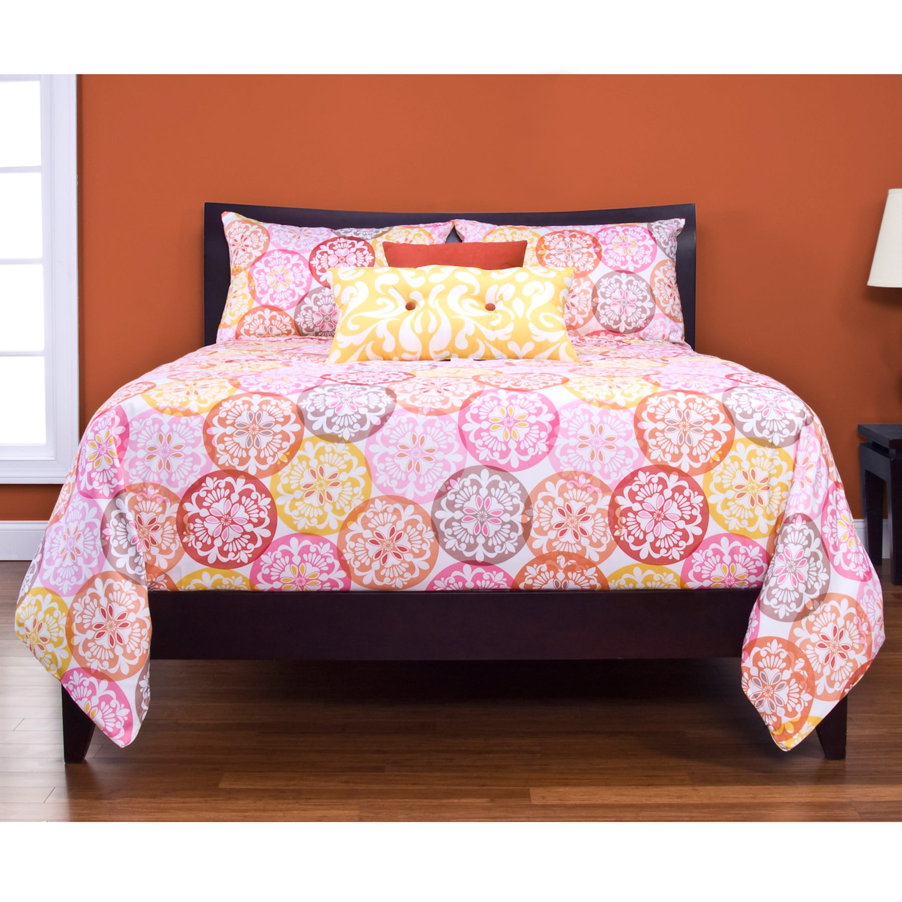 Olivia 4 piece Reversable Duvet Cover Set