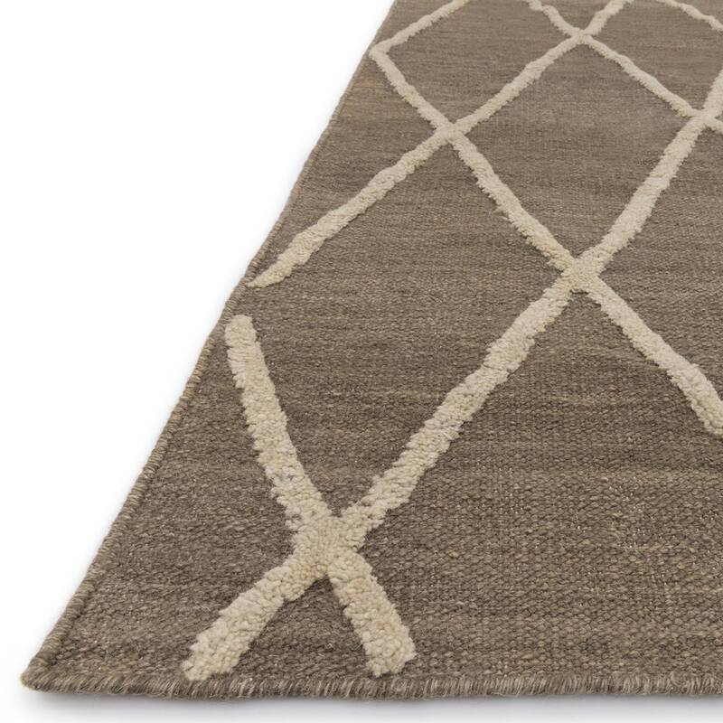 Alexander Home Lennon Diamond Handcrafted 100% Wool Rug