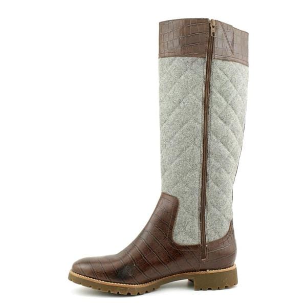 knee high sperry boots