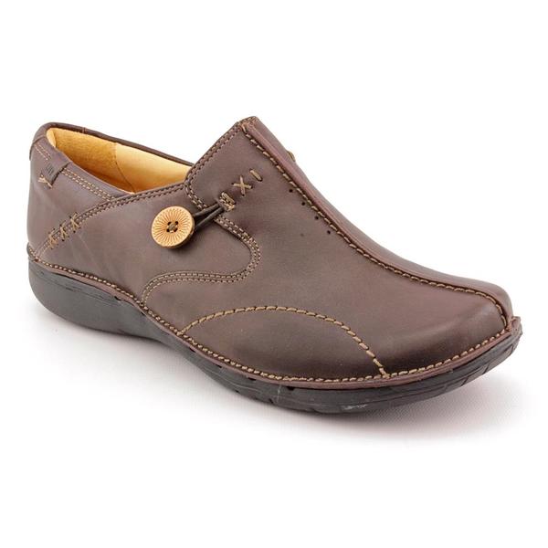 Shop Unstructured By Clarks Women&#39;s &#39;Un.Loop&#39; Leather Casual Shoes (Size 8 ) - Free Shipping ...