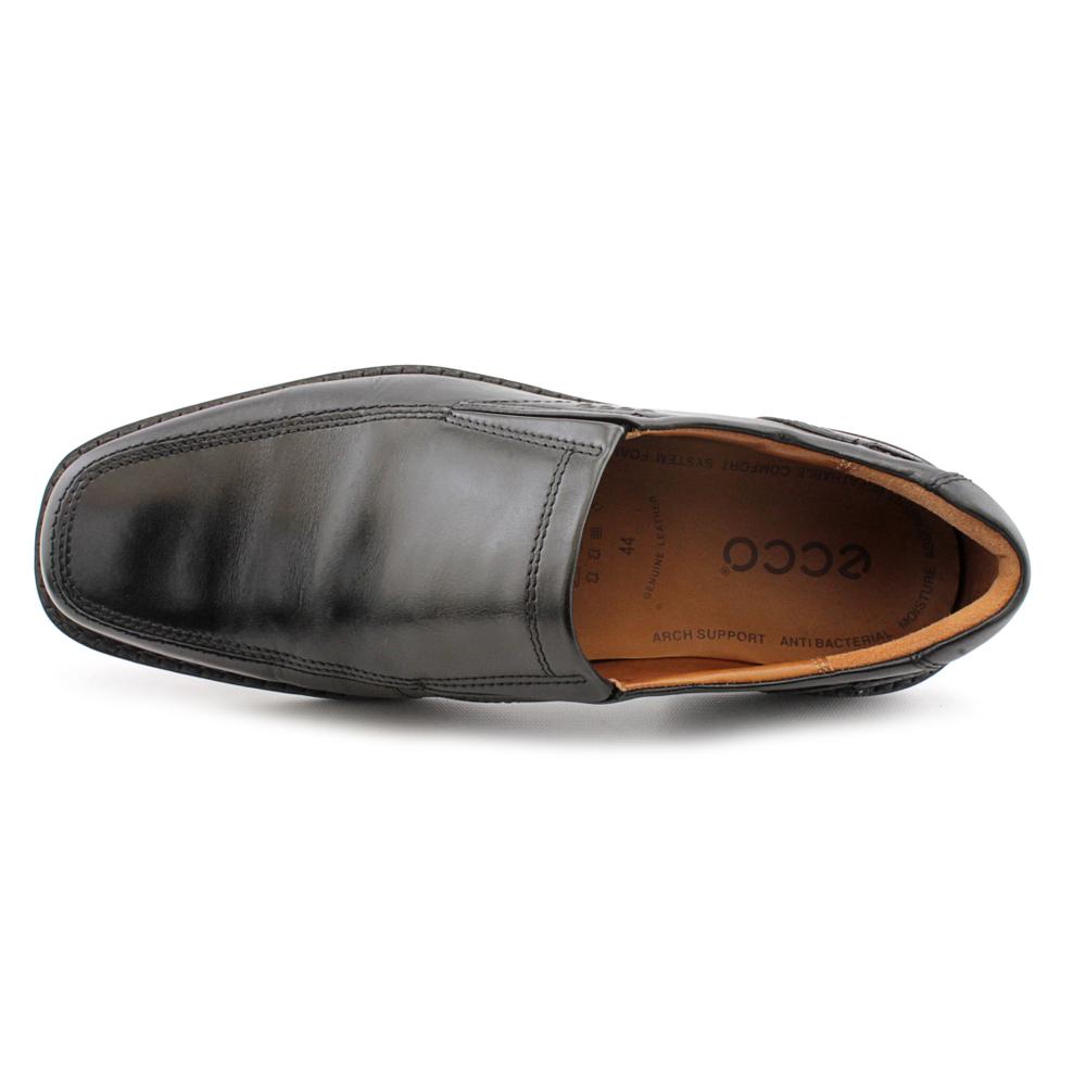 ecco seattle slip on