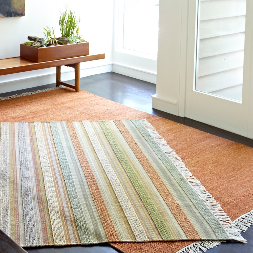 Hand woven Lloyd Light Green/ Multi Wool Rug (50 X 76)