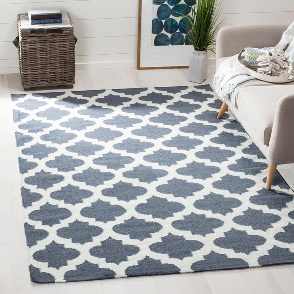 Safavieh Hand-woven Moroccan Reversible Dhurrie Blue Wool Rug - 8' x 10'