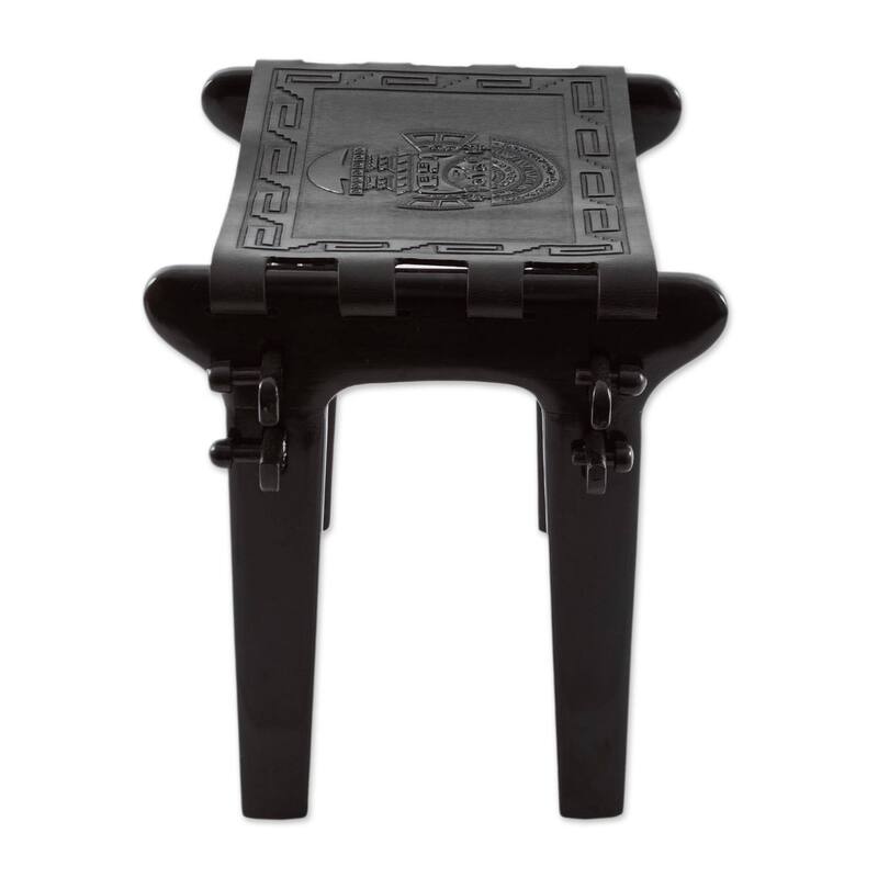Handmade Tornillo Wood and Leather Nobility Stool (Peru)