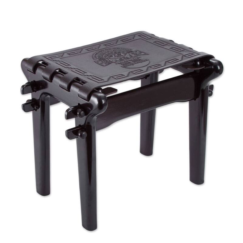 Handmade Tornillo Wood and Leather Nobility Stool (Peru) - Solid