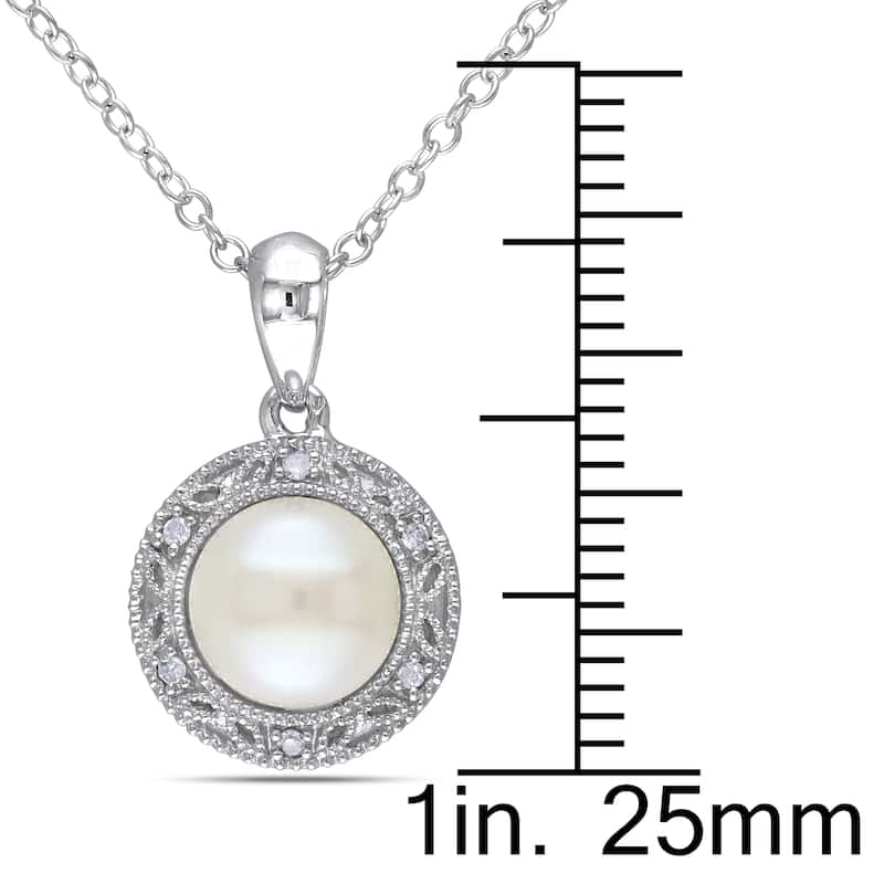 Miadora Sterling Silver Freshwater White Pearl and Diamond Necklace (7-7.5)