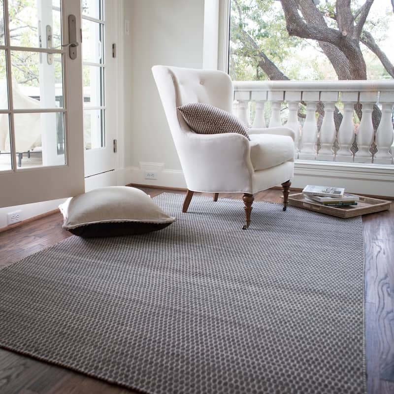 Alexander Home Hand-loomed Geometric 100% Wool Rug - 2'3" x 3'9" - Charcoal