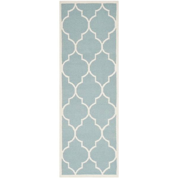 Safavieh Hand-woven Moroccan Reversible Dhurrie Light Blue Wool Rug - 2'6 x 6'