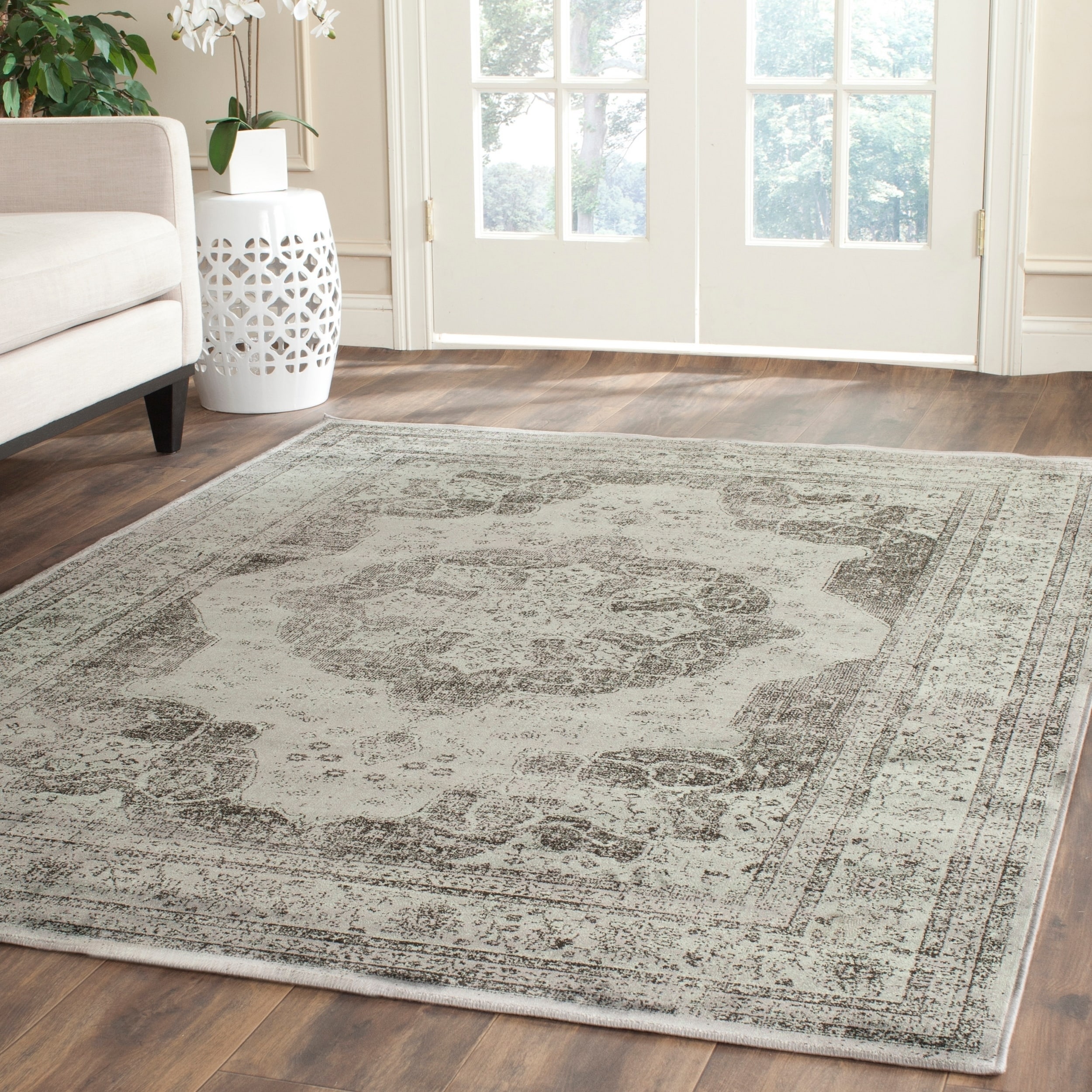 Safavieh Vintage Grey Viscose Rug (8 X 112)