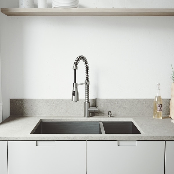 VIGO Endicott Stainless Steel Kitchen Sink Set with Brant Faucet