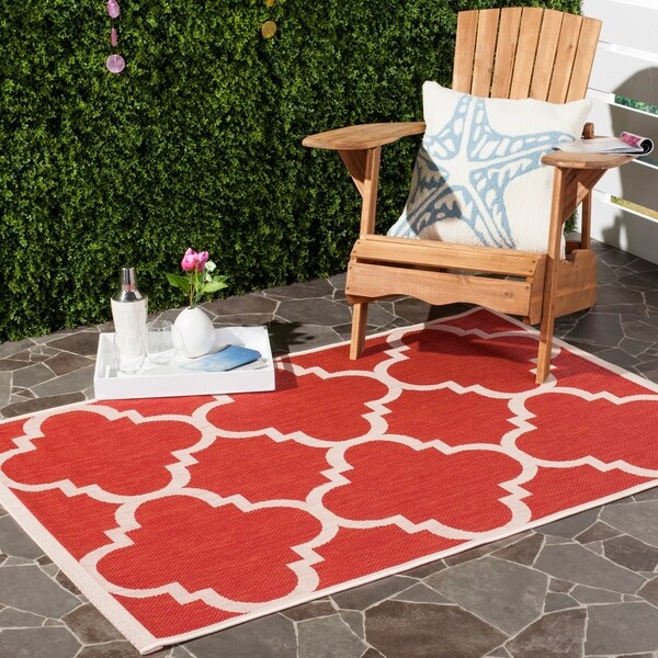 Safavieh Courtyard Quatrefoil Red Indoor/ Outdoor Rug - 8' x 11'