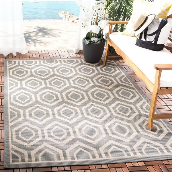 Safavieh Courtyard Carolee Indoor Outdoor Rug On
