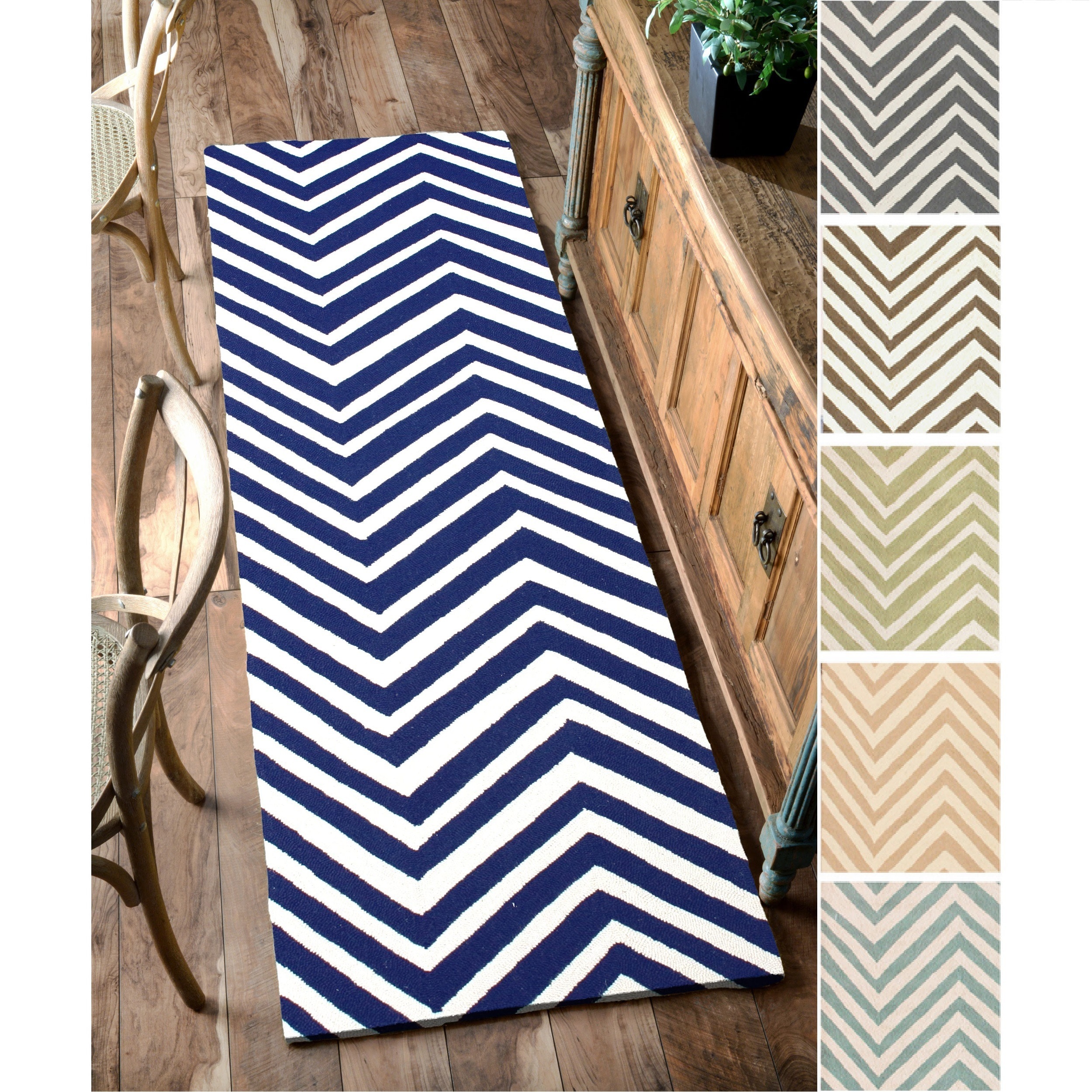 Nuloom Handmade Alexa Chevron Wool Runner Rug (26 X 8)