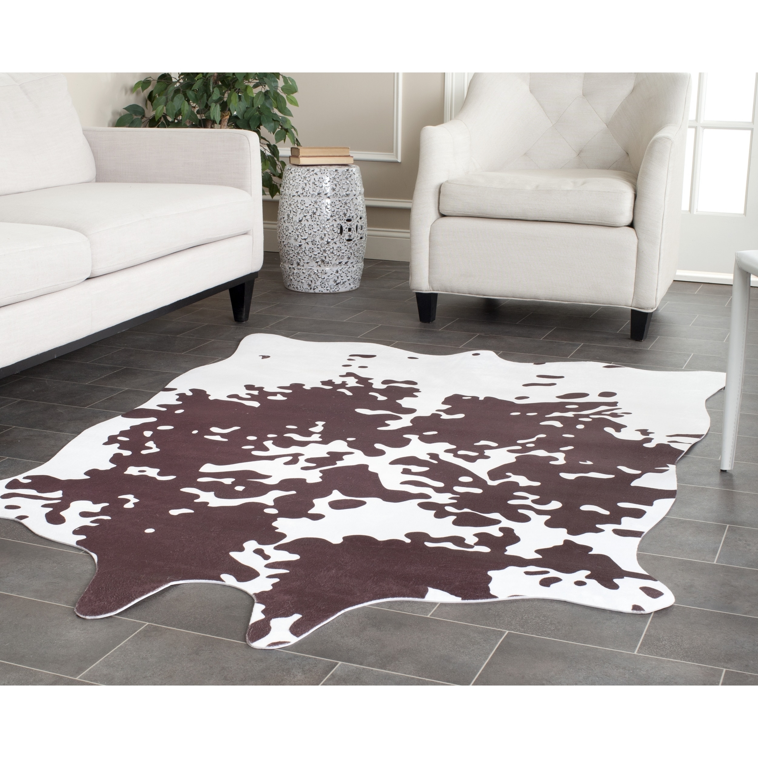 Safavieh Faux Cowhide Brown/ White Polyester Rug (5 X 66)
