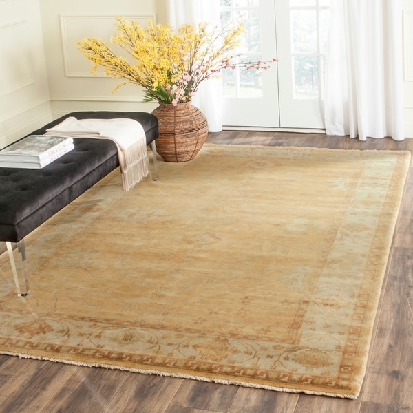 Safavieh Hand-knotted Oushak Gold/ Ivory Wool Rug - 9' x 12'