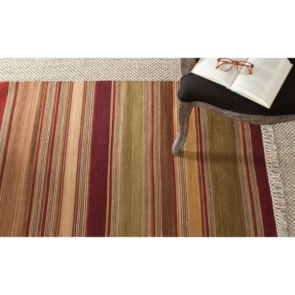 Safavieh Hand-woven Striped Kilim Red Wool Rug - 2'6" x 4'