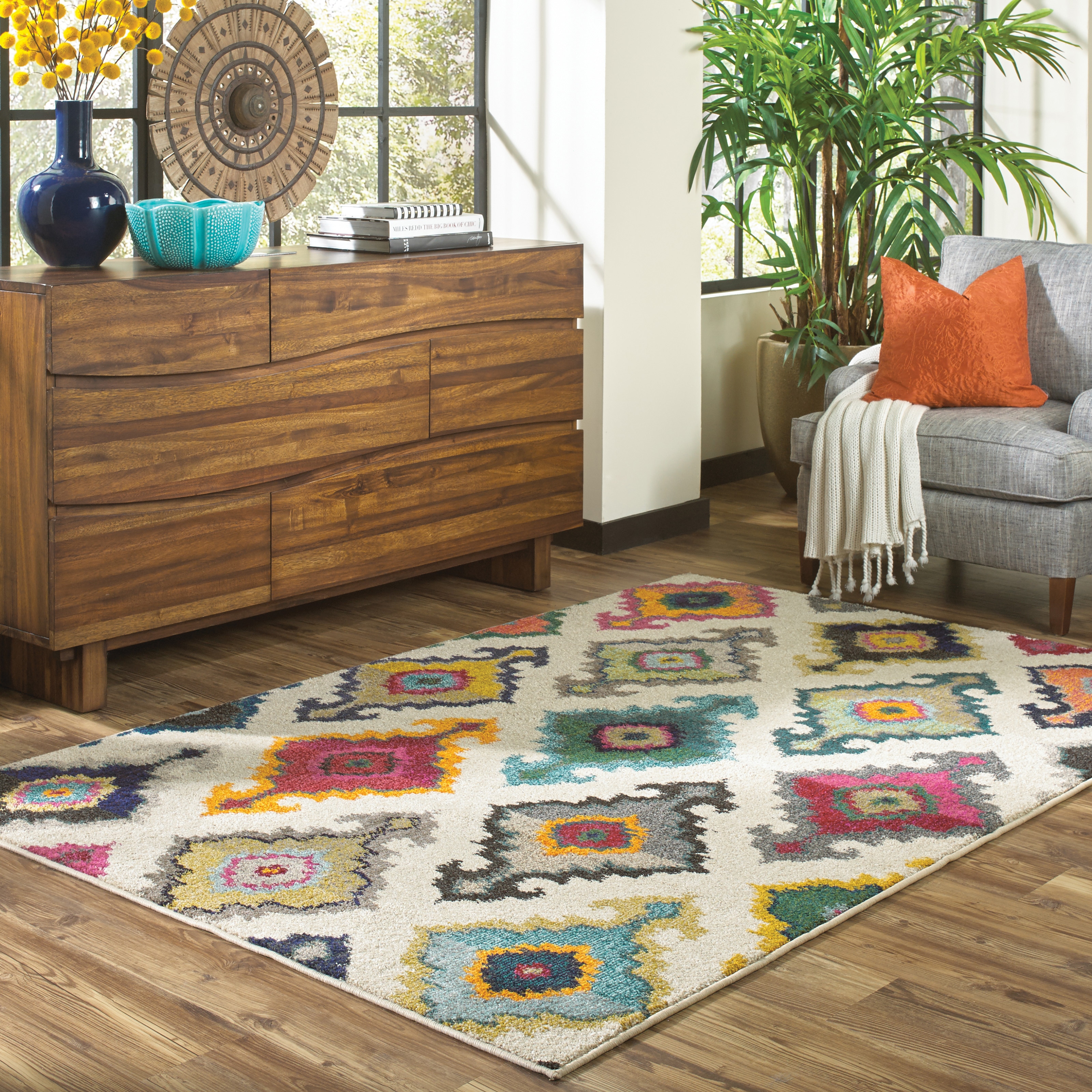 Vibrant Bohemian Ivory And Multicolored Area Rug (4 X 59)