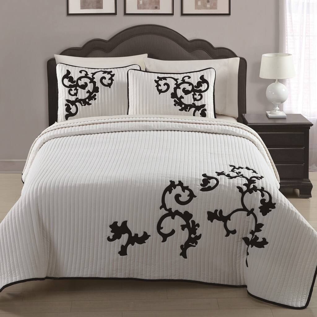 Countess 3-piece Applique Coverlet