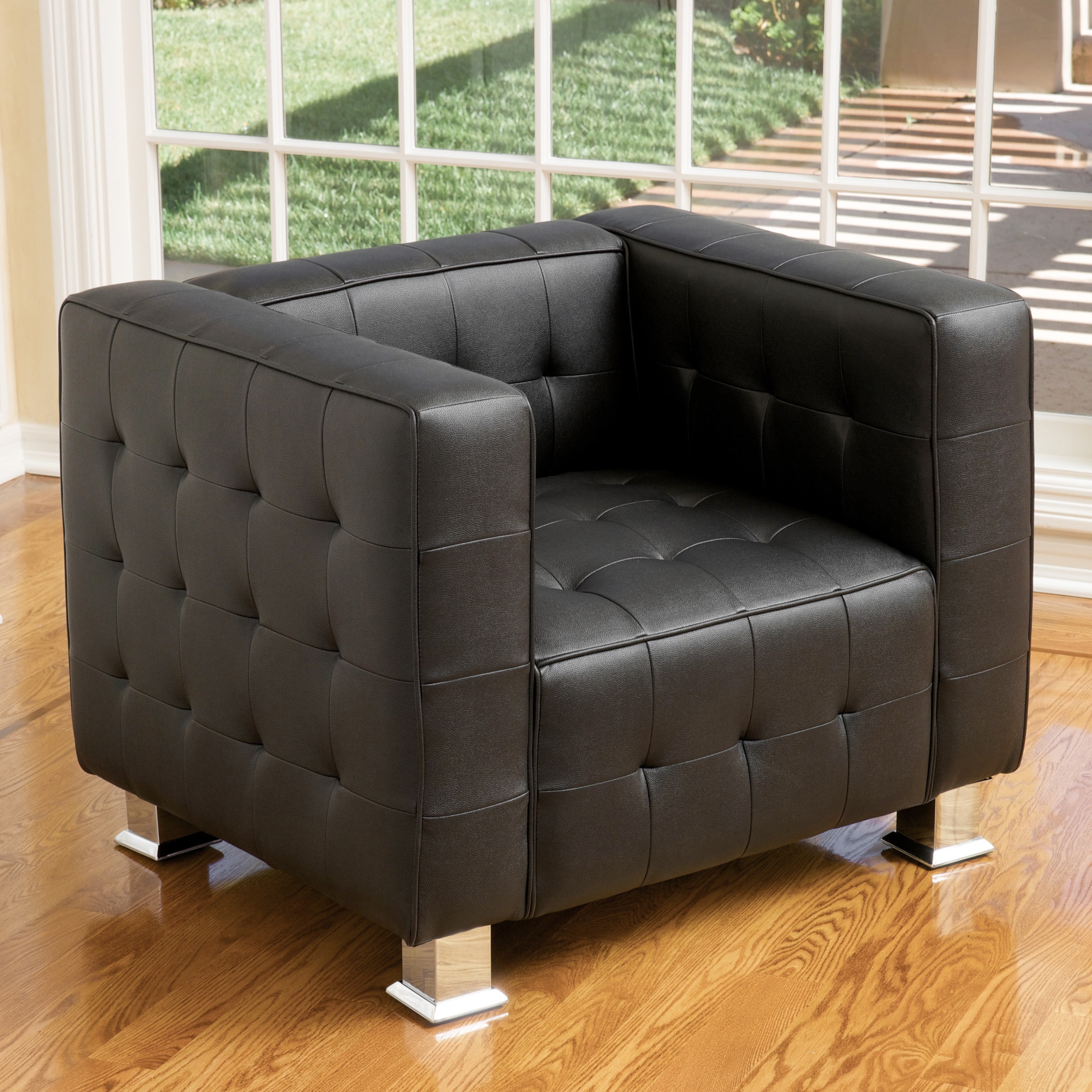 Christopher Knight Home Mcqueen Black Leather Tufted Club Chair