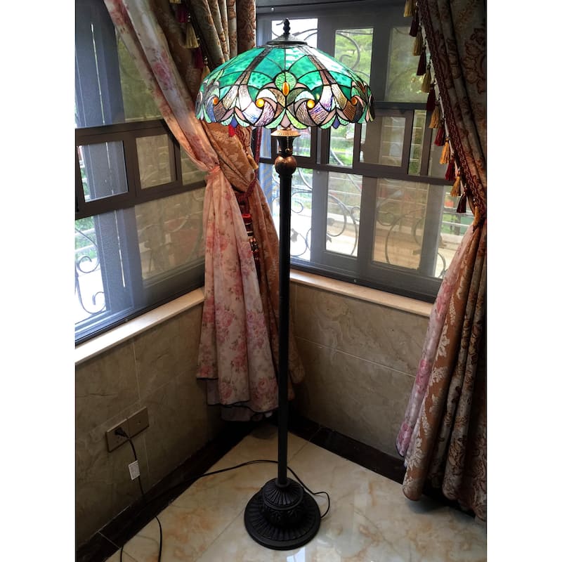 Chloe Tiffany Style Victorian Design 2-light Floor Lamp