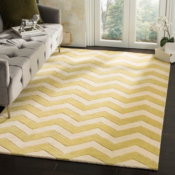Safavieh Handmade Moroccan Chatham Chevron Pattern Light Green/ Ivory Wool Rug - 8' x 10'
