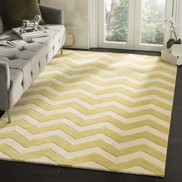 Safavieh Handmade Moroccan Chatham Chevron Pattern Light Green/ Ivory Wool Rug - 8' x 10'