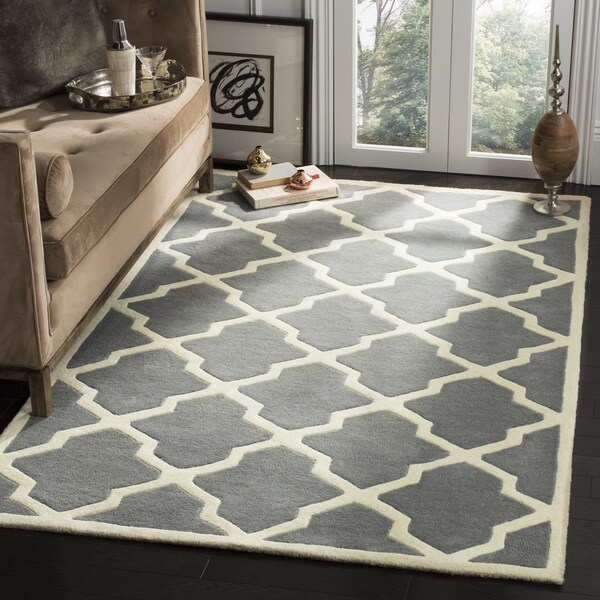 Safavieh Handmade Moroccan Chatham Dark Grey/ Ivory Wool Rug - 8' x 10'