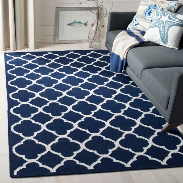 Safavieh Hand-woven Moroccan Reversible Dhurrie Navy/ Ivory Wool/ Viscose Rug - 8' x 10'