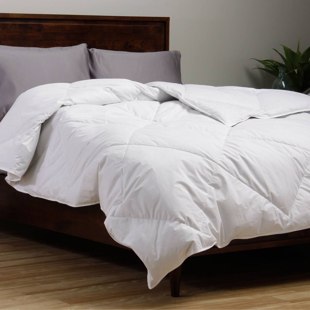 Hotel Madison 230 Thread Count Diamond Box White Down Comforter