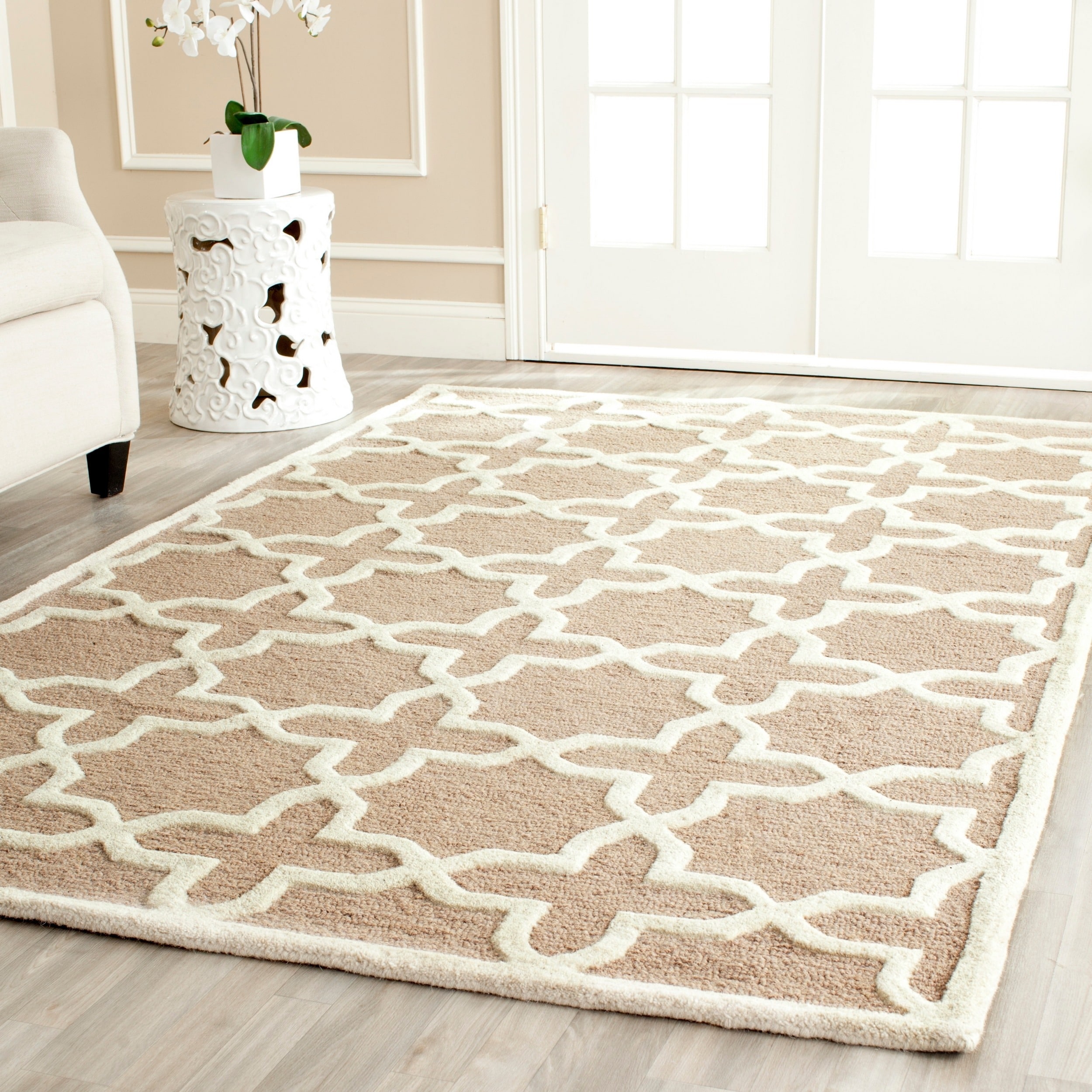 Safavieh Handmade Moroccan Cambridge Beige/ Ivory Wool Rug (10 Square)