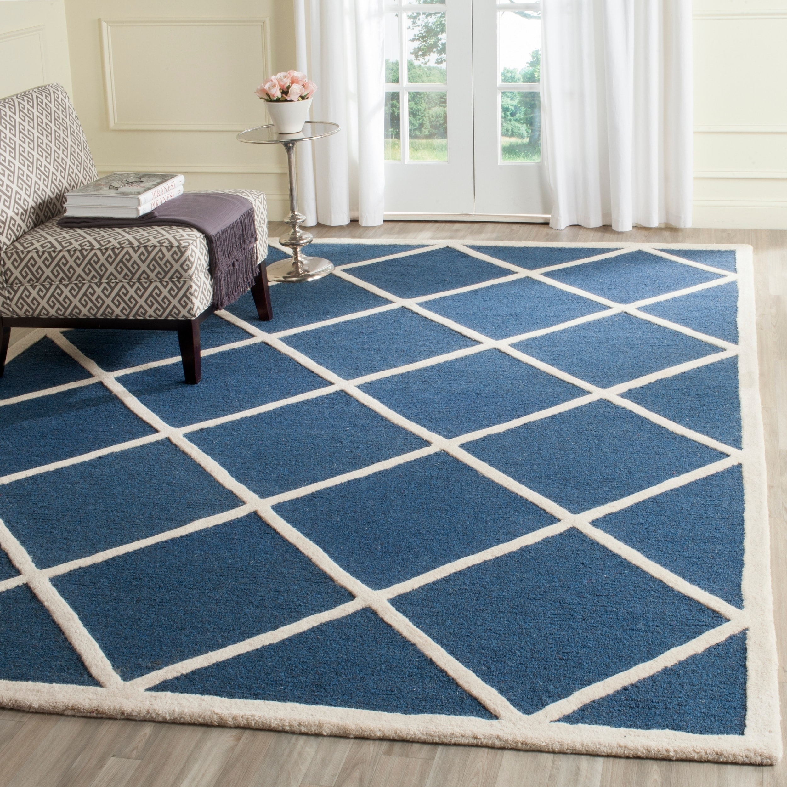 Safavieh Handmade Moroccan Cambridge Navy/ Ivory Large Diamonds Wool Rug (5 X 8)