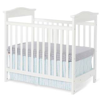 Foundations The Princeton Clear Choice Teething Rail Mini Crib in White